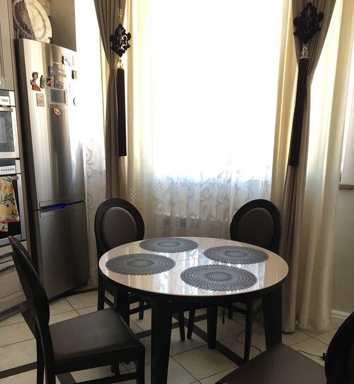 Продажа 3-комнатной квартиры, Череповец, улица Годовикова, 3 Продажа 3-комнатной квартиры, Череповец, улица Годовикова, 3
